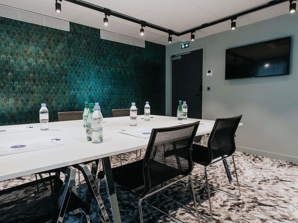 Novotel Angers Centre Gare 61/75