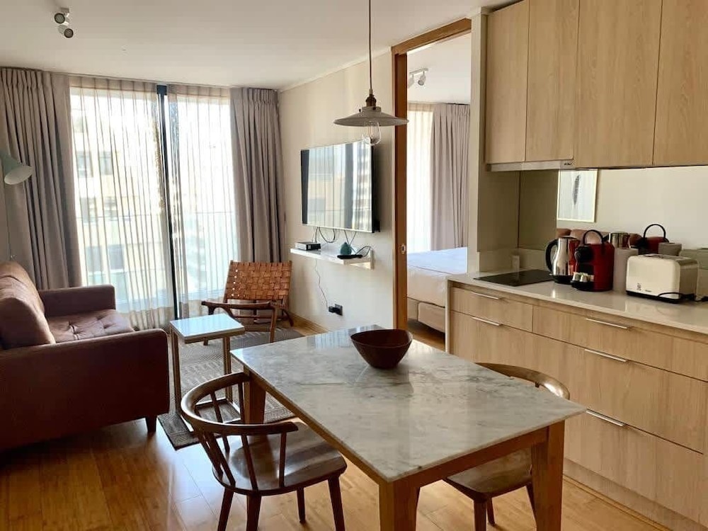 Zip Apartments 13/30