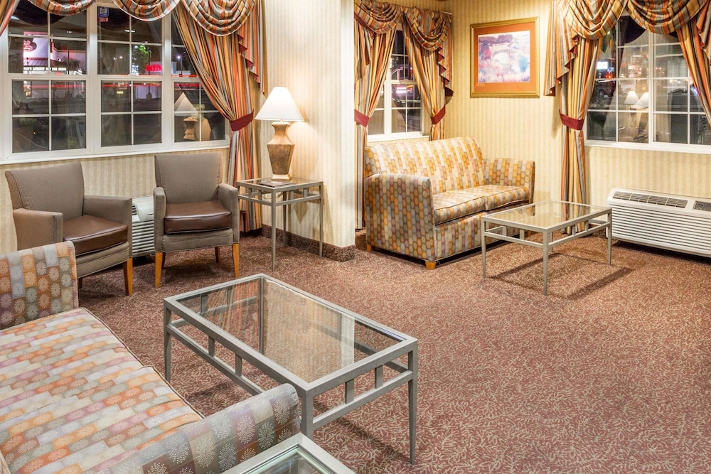 Royal Inn Midvale 35/49