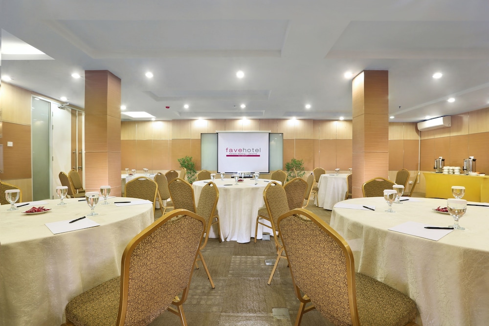 favehotel Kelapa Gading 32/54