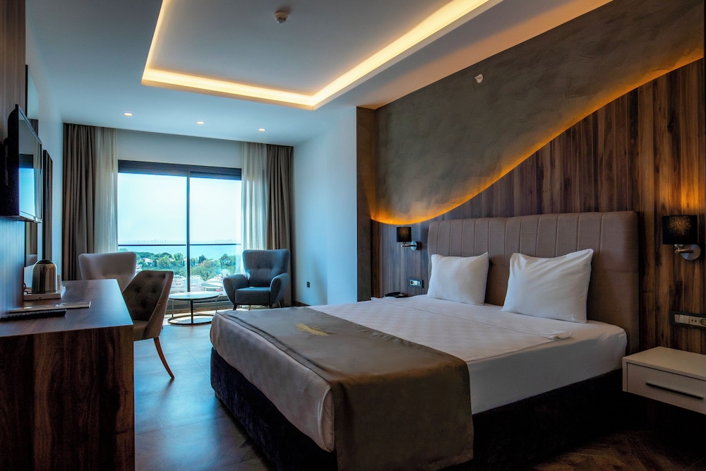 City Point Beach and Spa Hotel 13/50