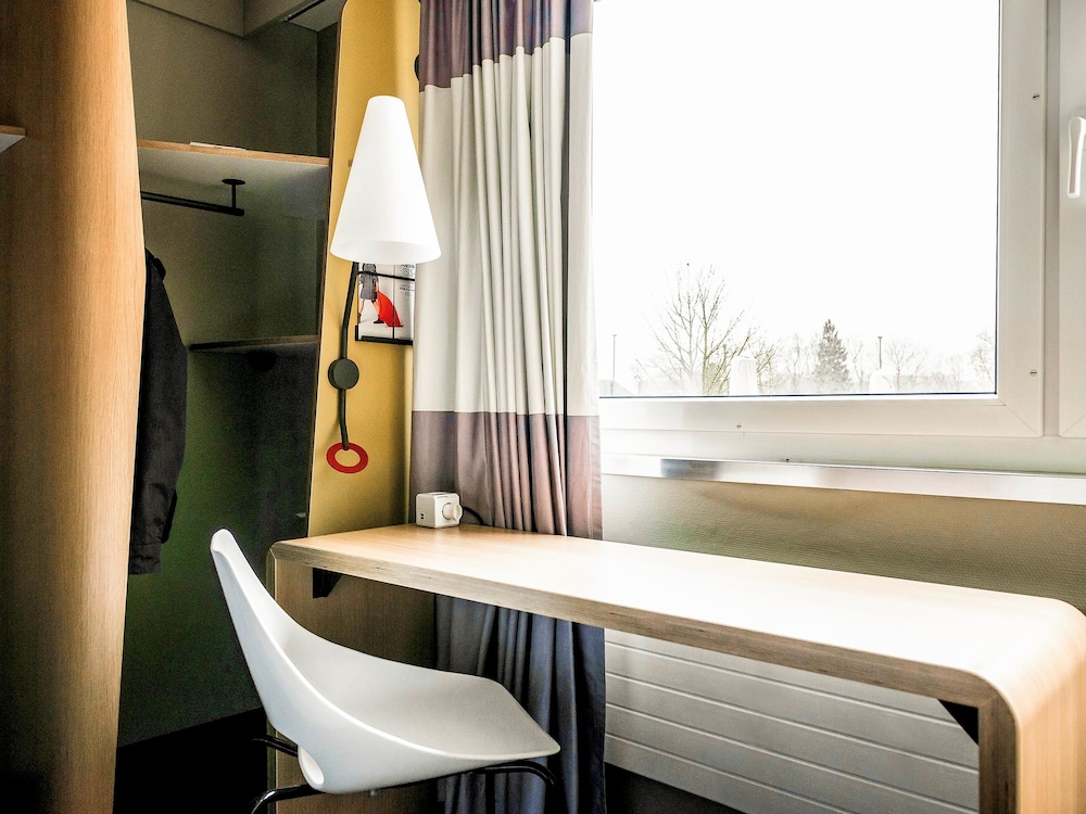 Ibis Zurich Adliswil 67/74