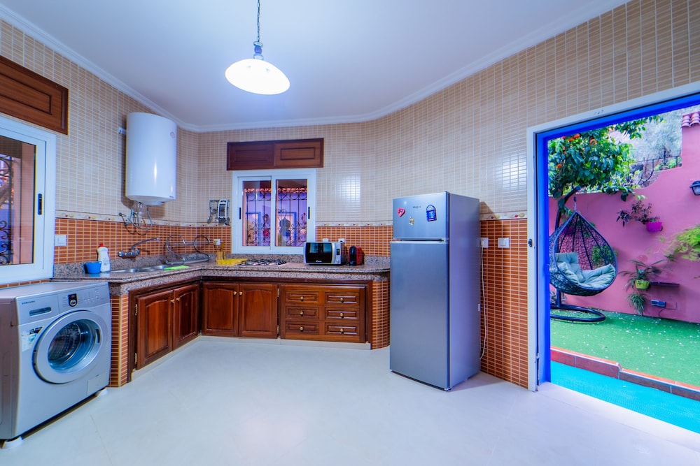 Villa Rita Guest House 7/50