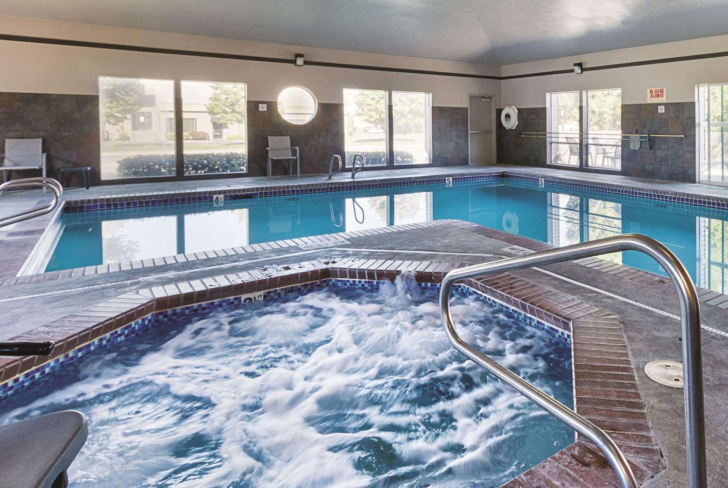 La Quinta Inn & Suites by Wyndham Portland NW 12/27