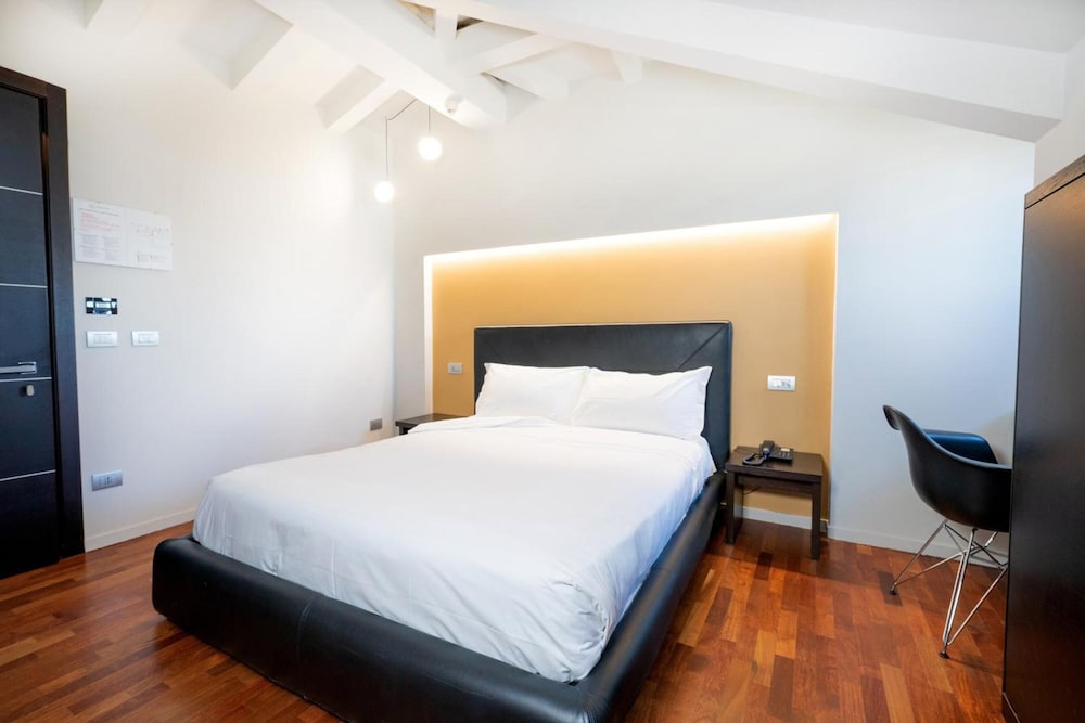 Sirio Hotel 10/50