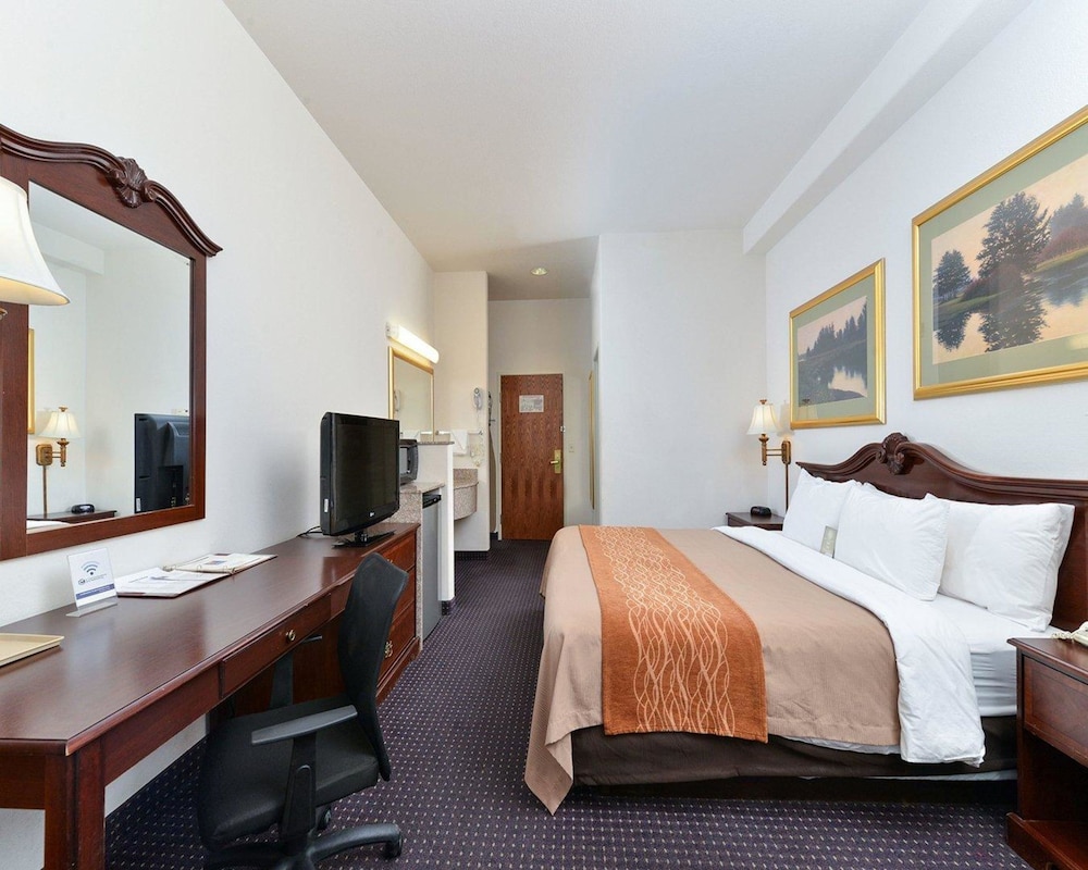Comfort Inn and Suites Riverton 15/46
