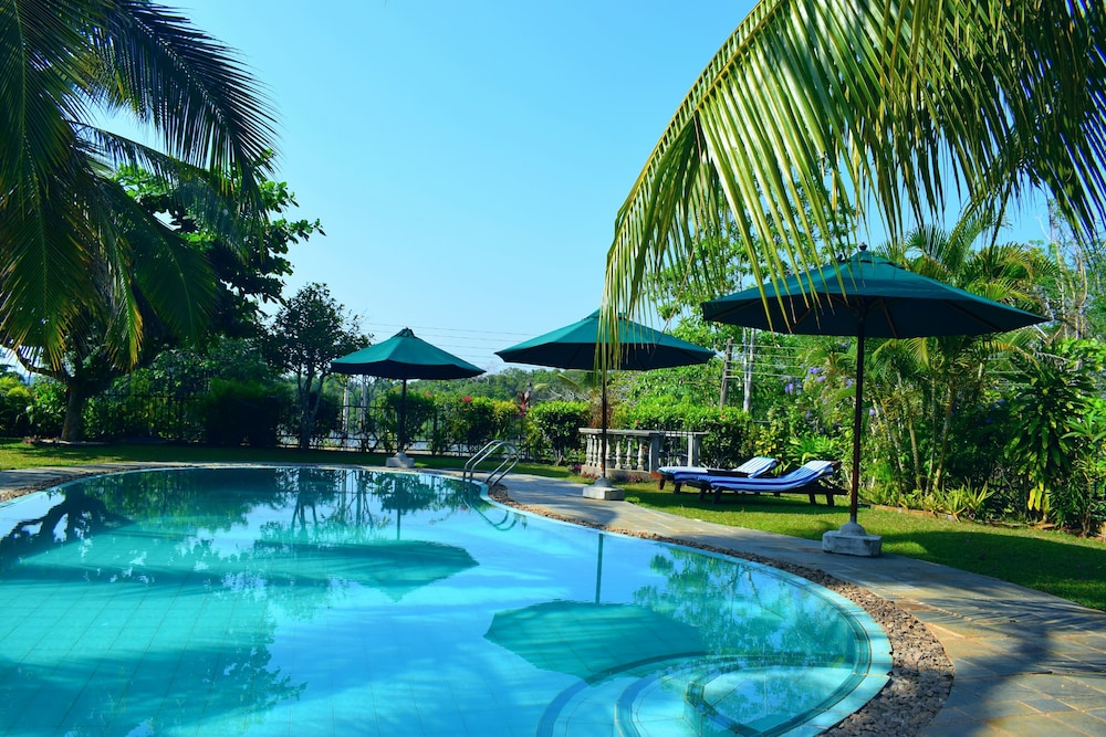 Asian Jewel Boutique Hotel 32/39