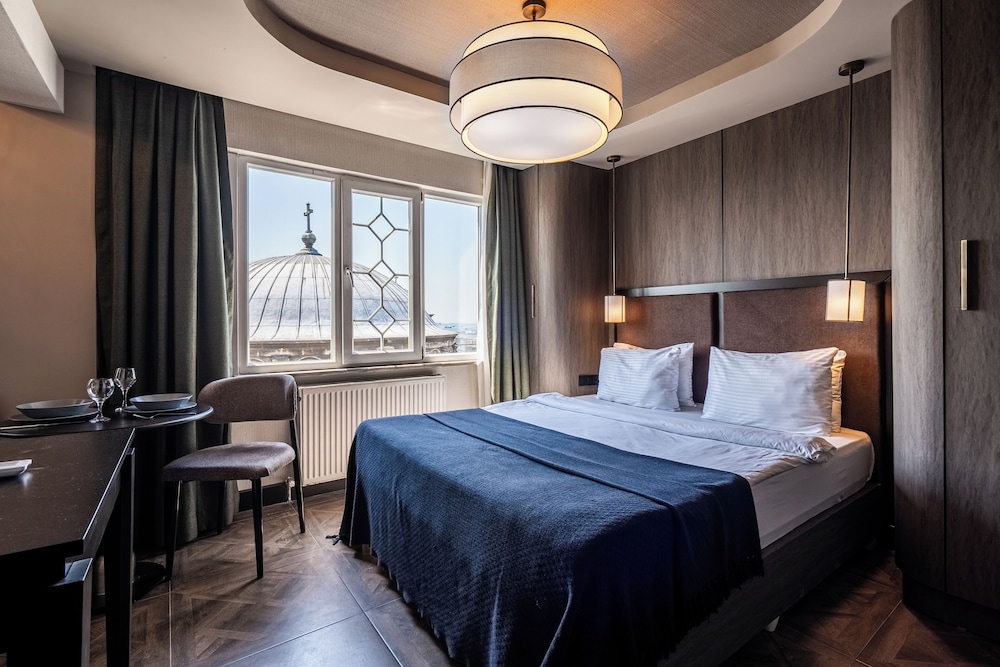 Family, Double Bed, City View