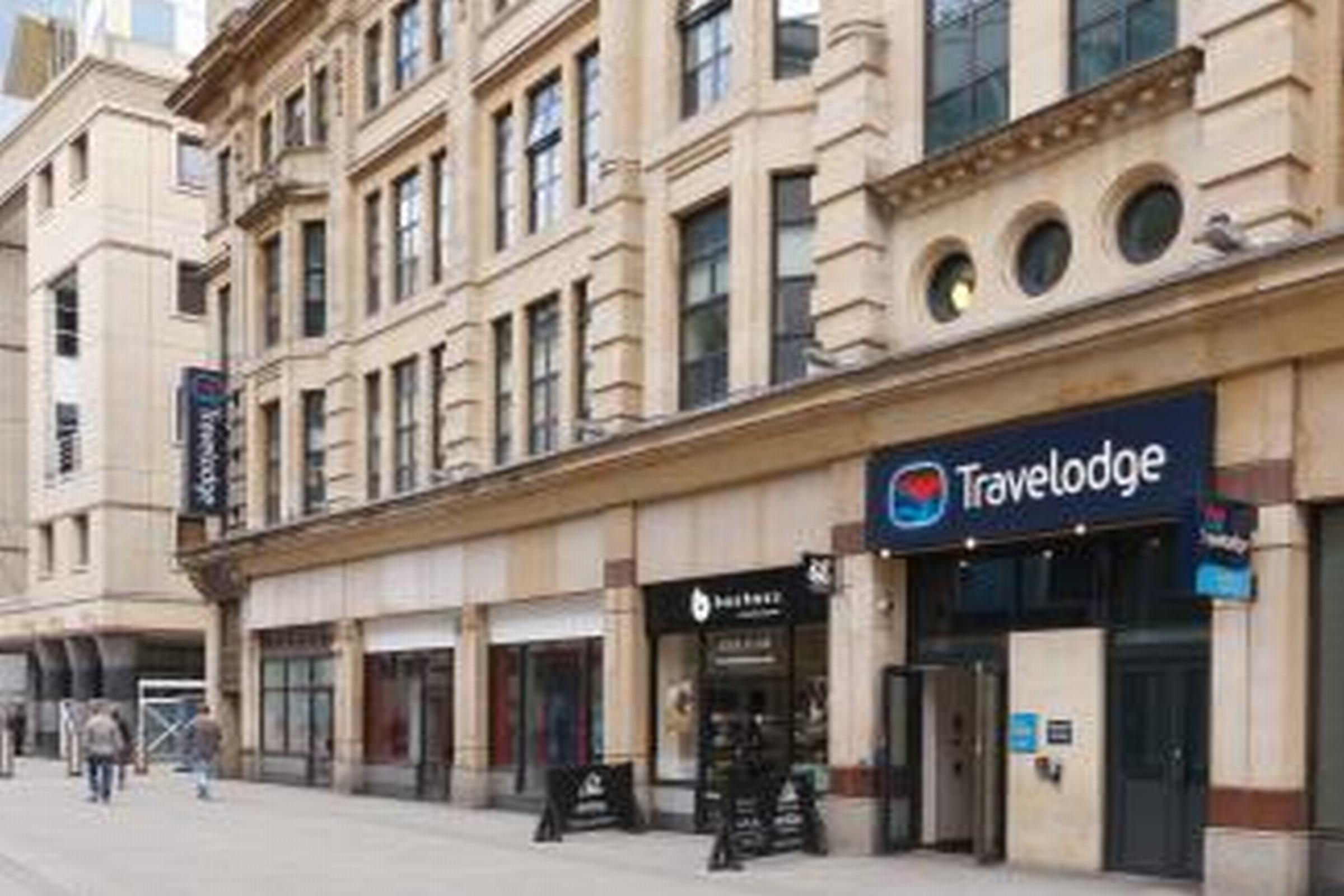 Travelodge Cardiff Central Queen Street 18/23