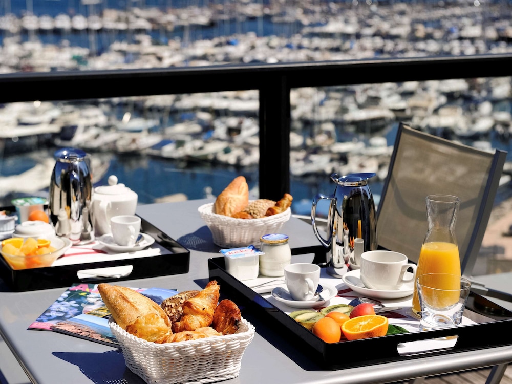 Mercure Ajaccio Centre 57/76