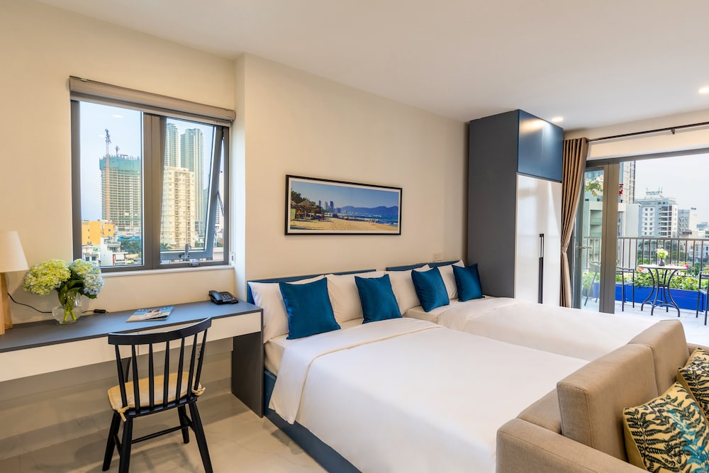 The Home Hotel & Apartment 13/37