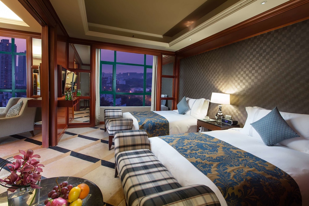 Hotel Indigo Shenzhen Overseas Chinese Town an IHG Hotel 16/78