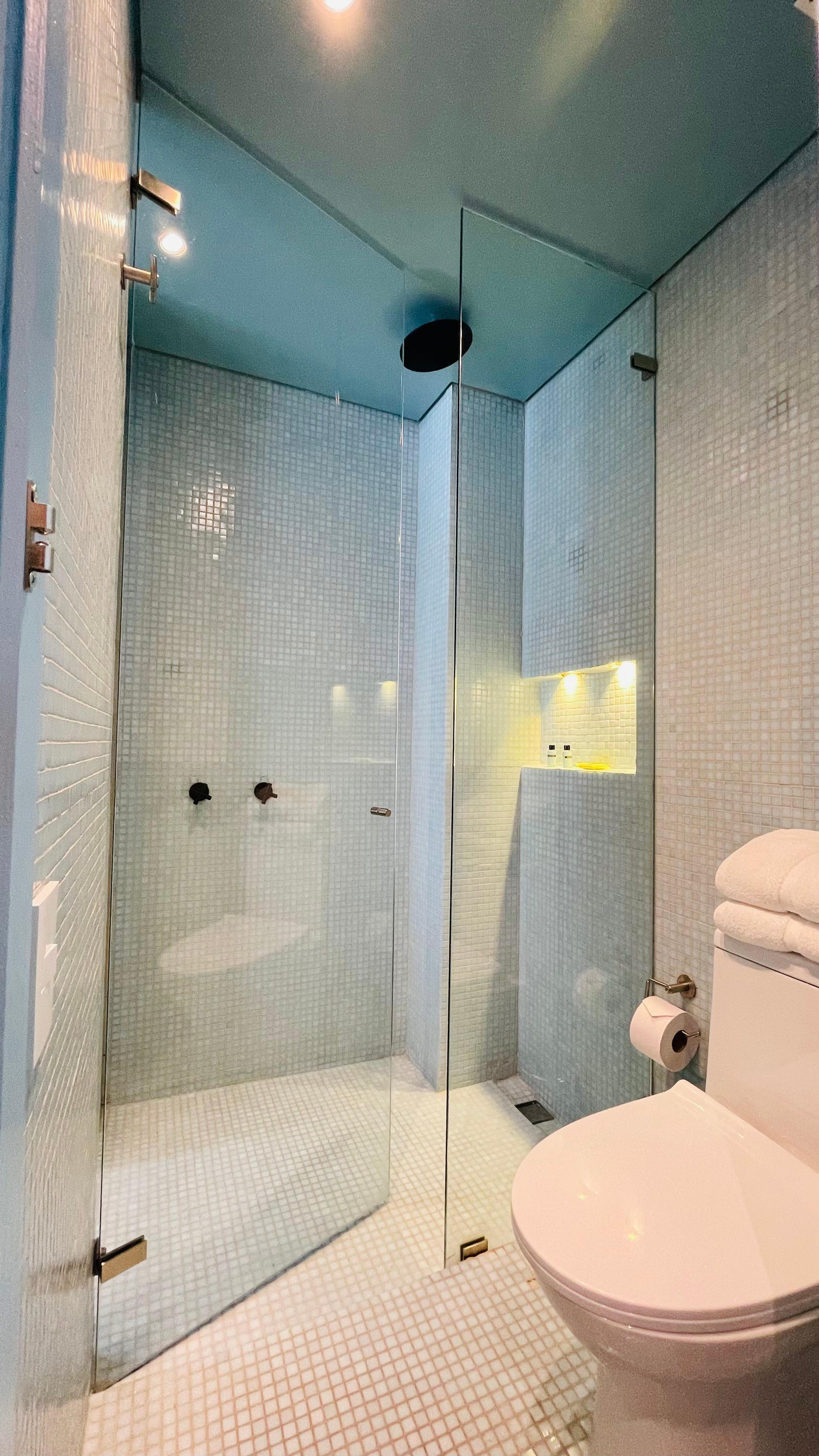 Junior, Twin Beds, Street View، Grace Chapinero 9/10
