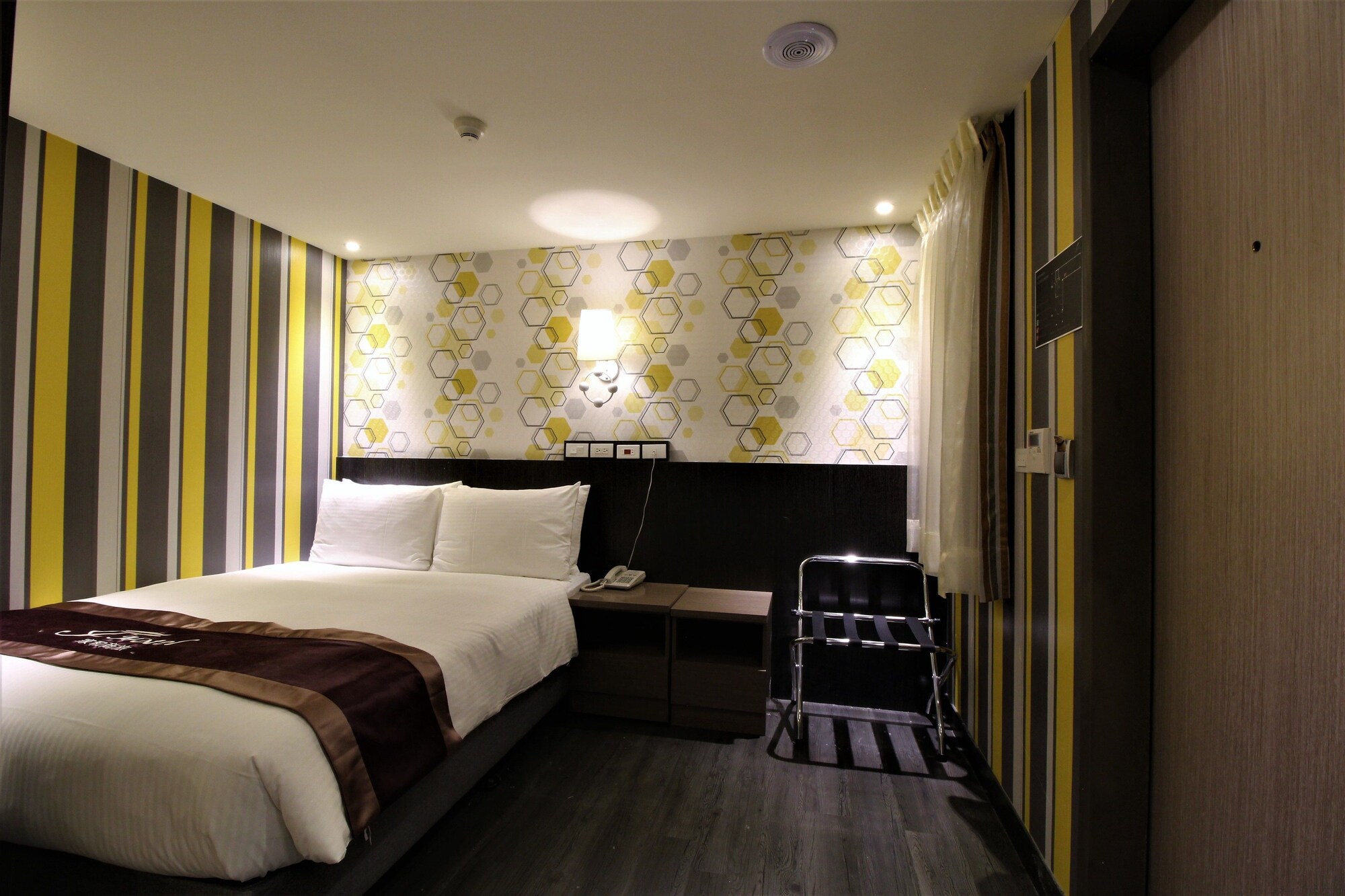 CLASSIC, DOUBLE BED