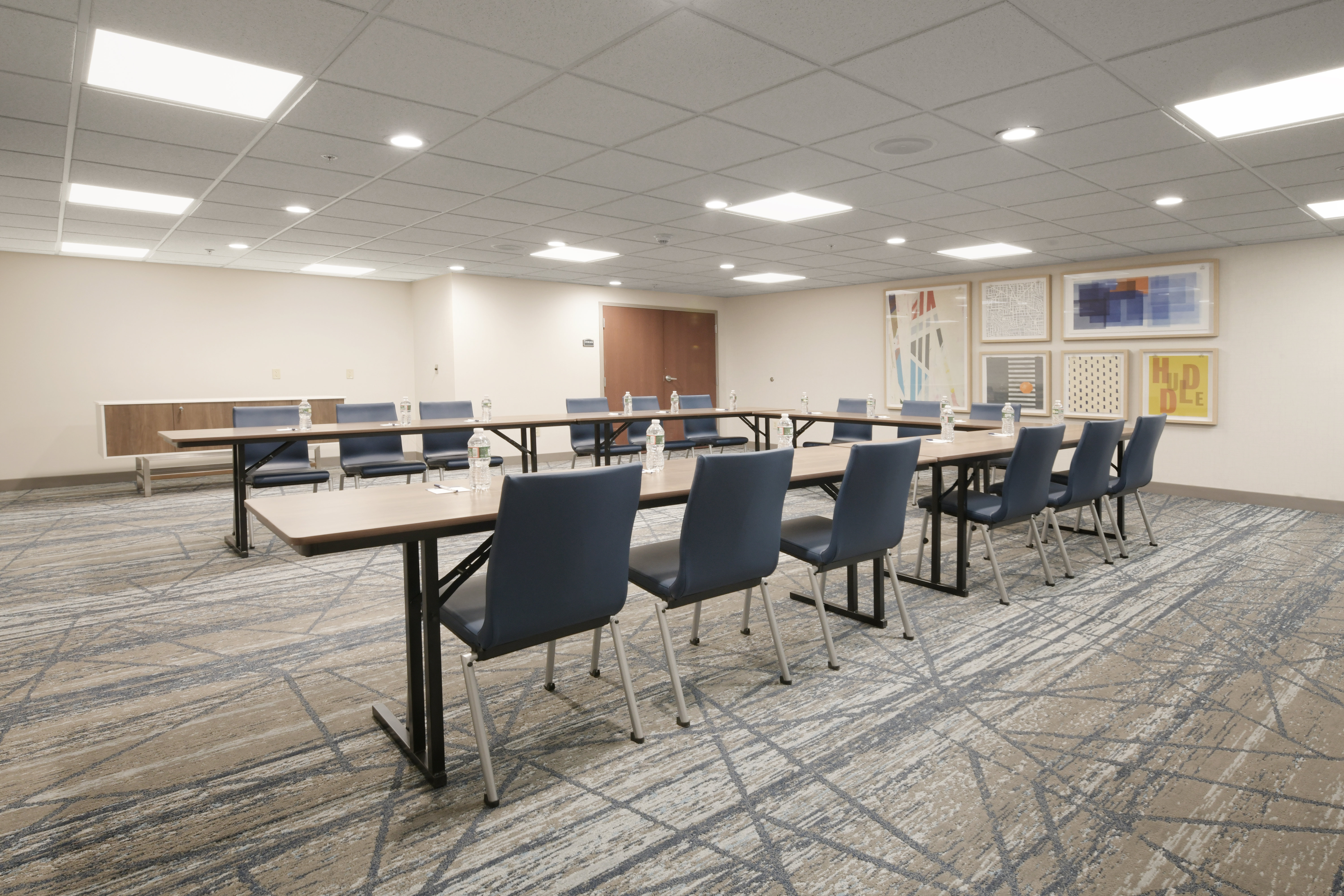 Holiday Inn Express and Suites Williamstown - Glassboro, an IHG Hotel (ex. Best Western Monroe Inn) 56/62