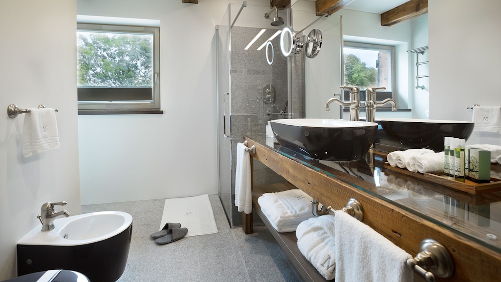 Michaelson Boutique Hotel 32/35