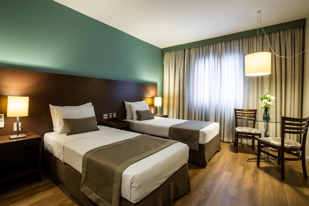 PLUS, SUPERIOR, TWIN BEDS