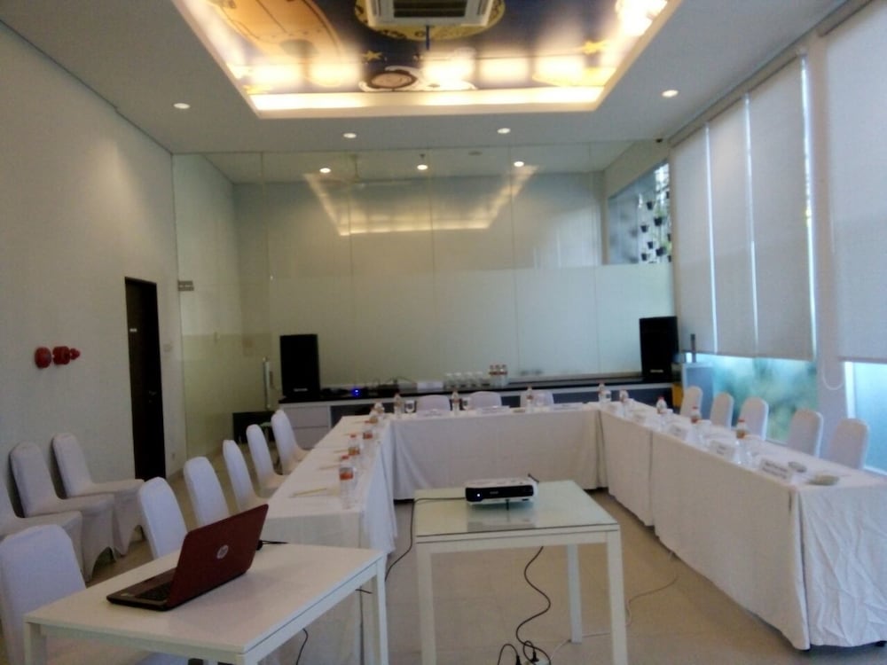 Moritz BIZ Gandaria (Ex Everyday Smart Hotel Mayestik) 41/50