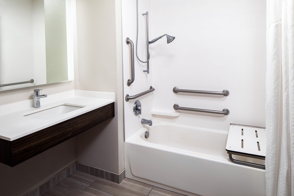 Holiday Inn Express Hotel and Suites Los Alamos Entrada Park 19/73