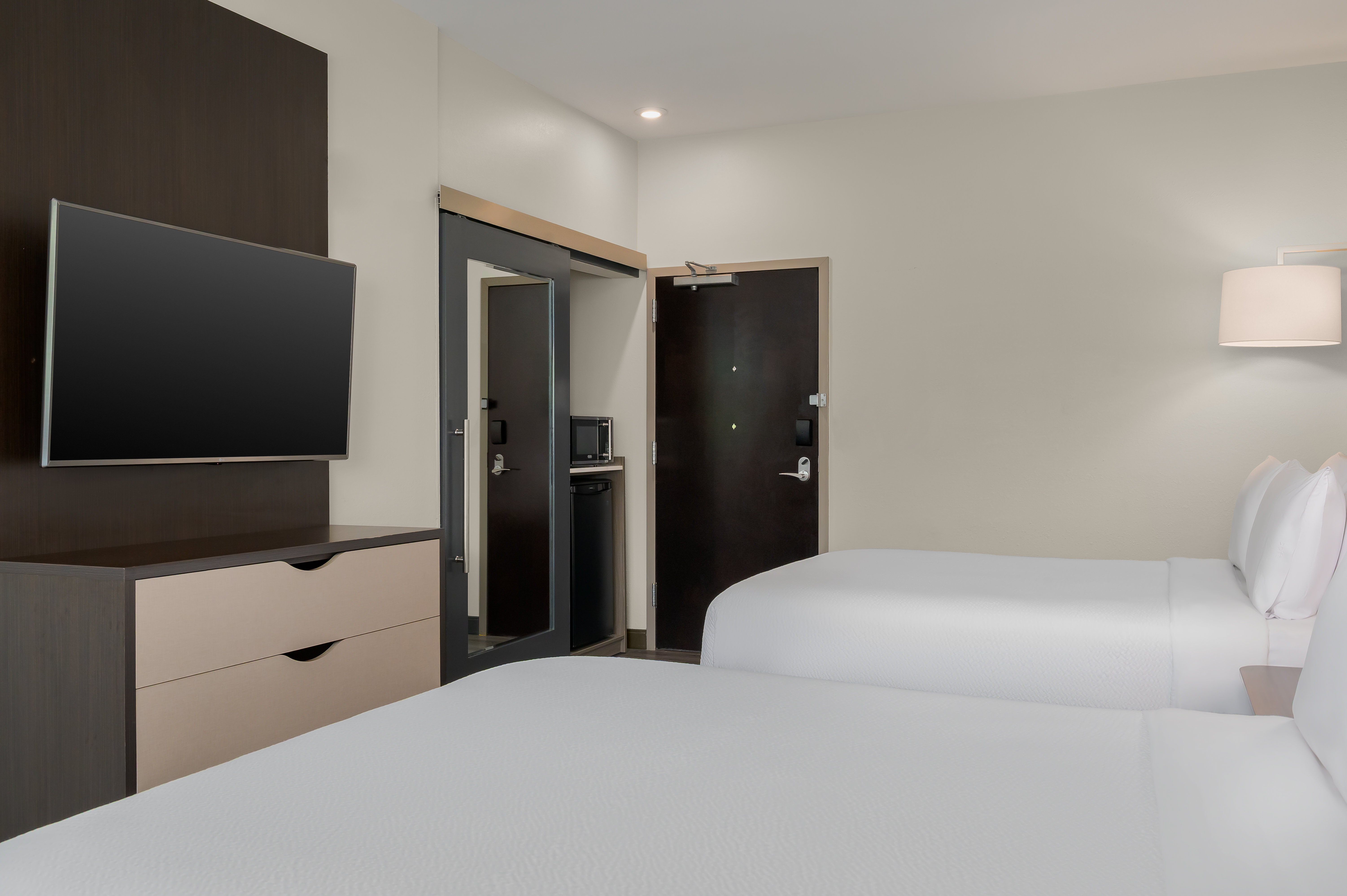 Glo Best Western Lexington 23/70