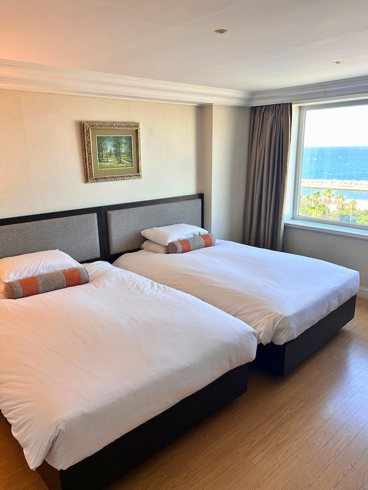 Jeju Oriental Hotel & Casino 22/65