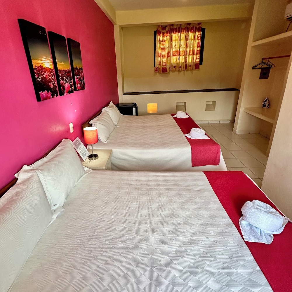 غرفة عائلية بسرير كينج وسرير كوين بغرفة نوم واحدة، Barranquilla Hotel 10/10