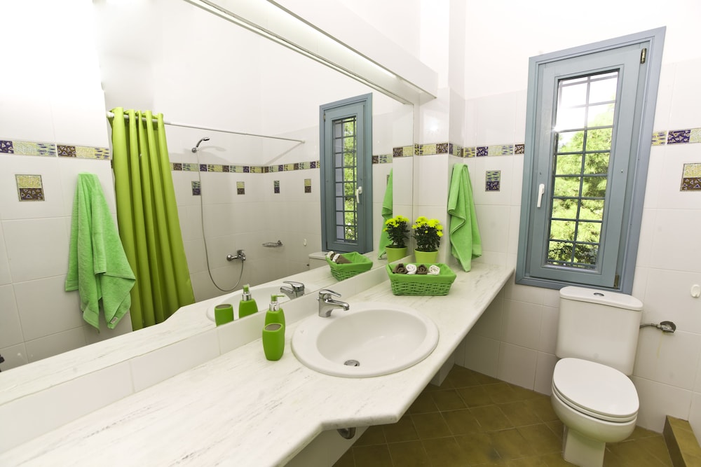 Electra Beachfront Villa 48/50
