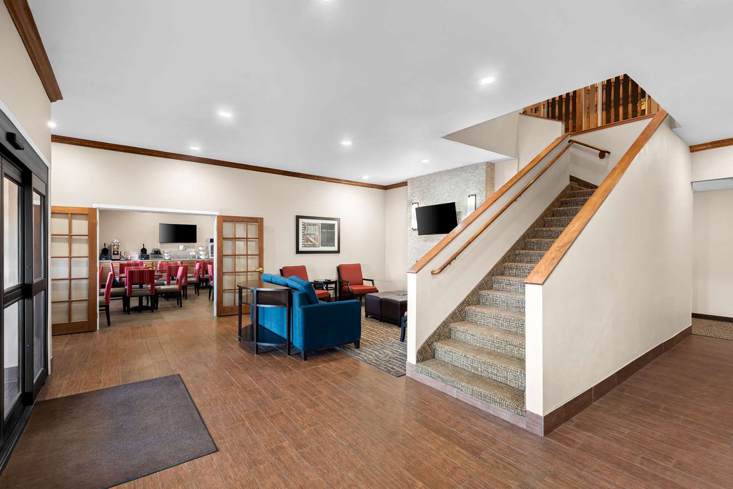 Comfort Inn & Suites Independence 6/13