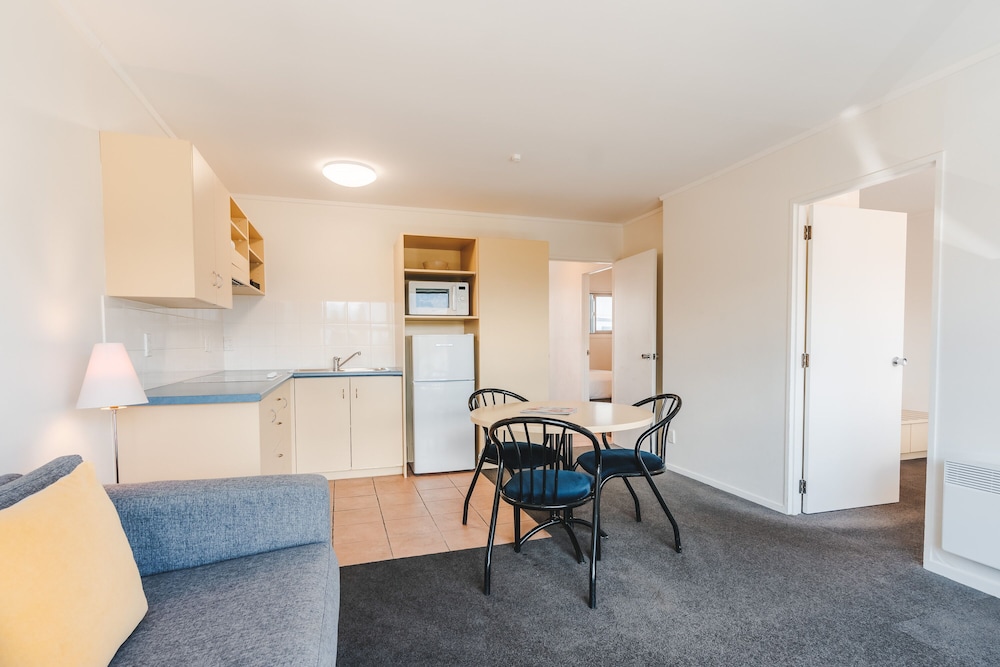 Blue Peaks Lodge and Apartments 49/63