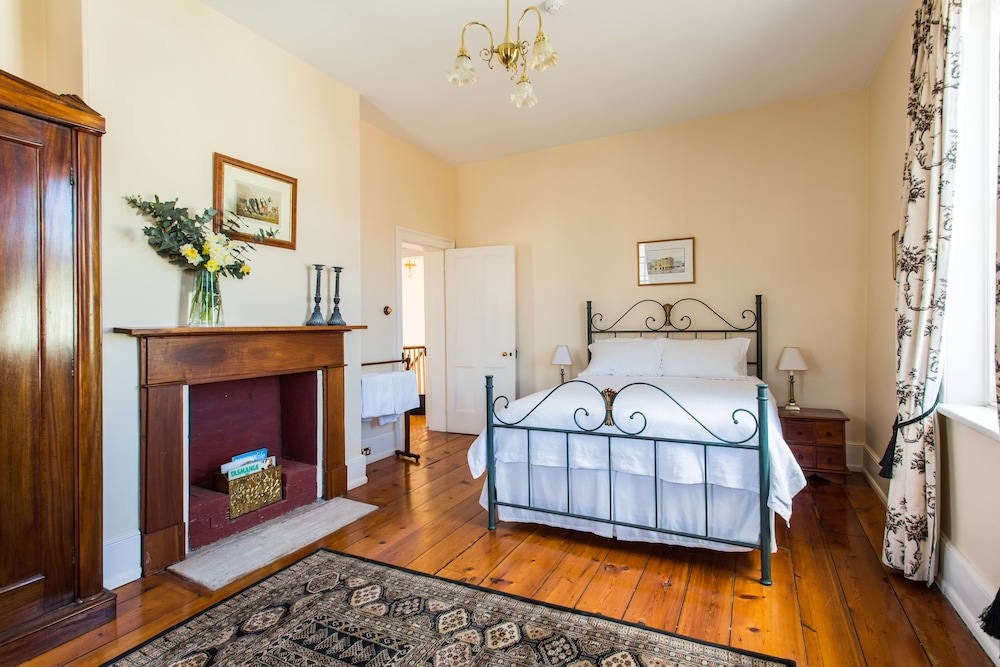 2 Bedrooms, York, Premium, Apartment, 1 Single and 2 Double Beds, Sofa