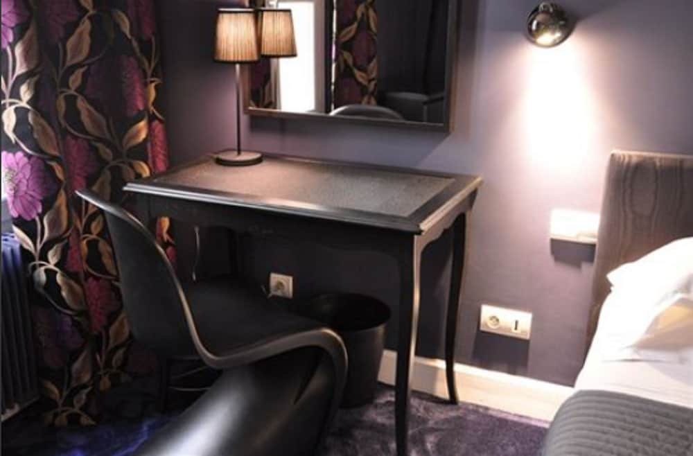 Hotel Noir 52/59