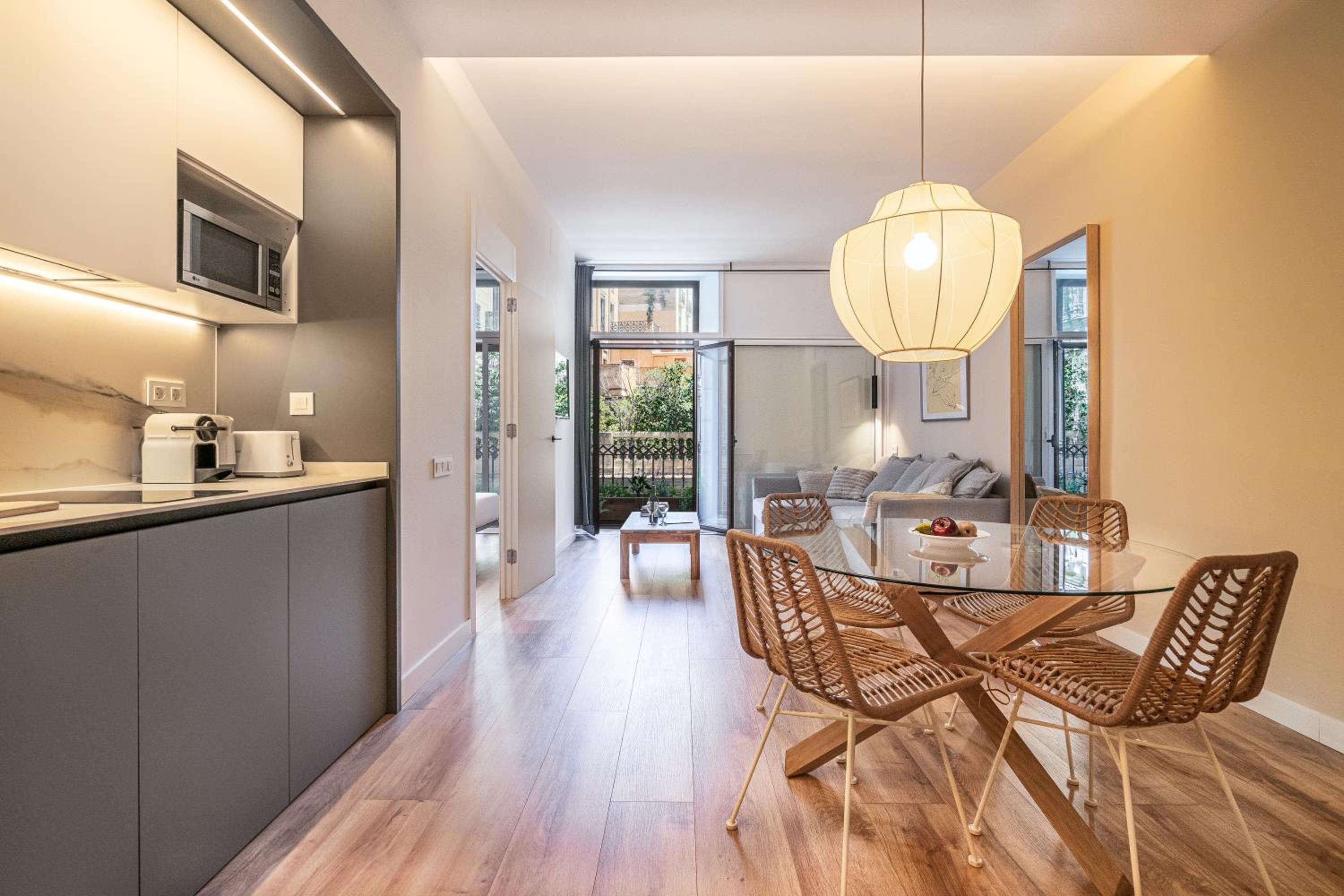 Happy Apartments Barcelona 4/22