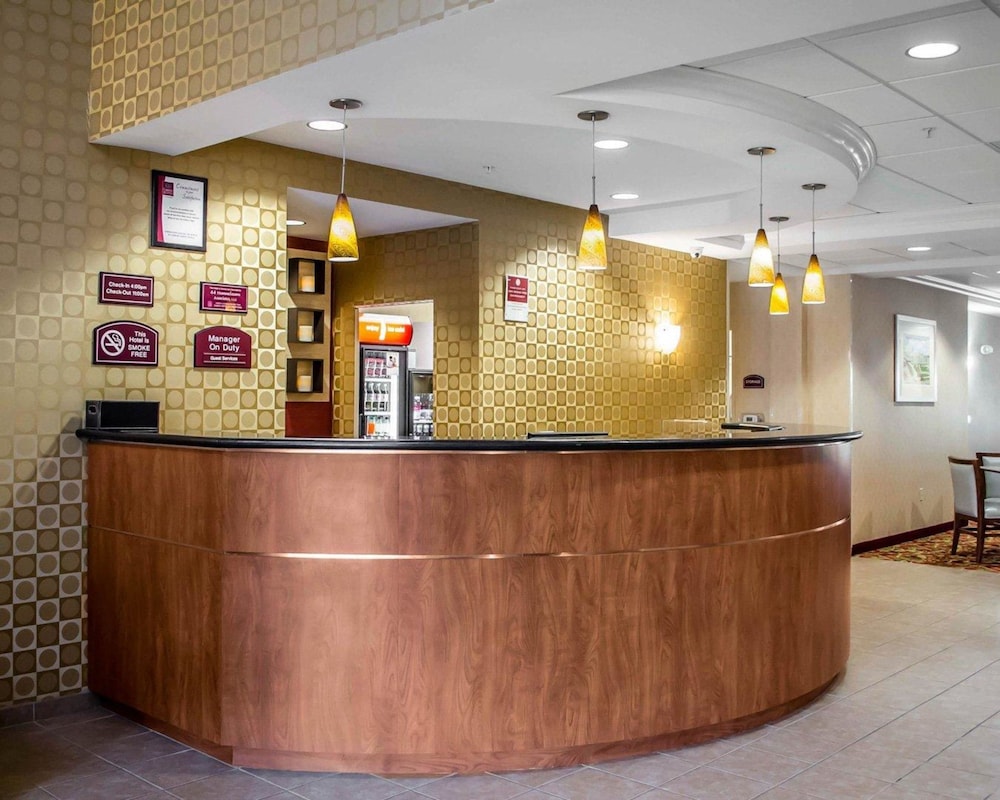 Comfort Suites Hummelstown Hershey 8/40