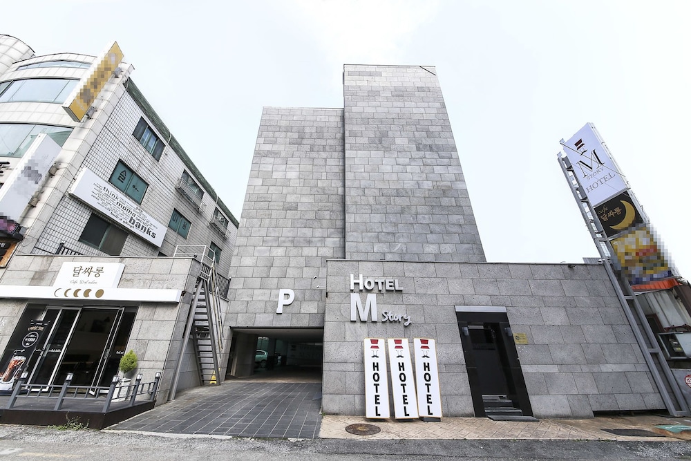 Hotel M Story 5/44