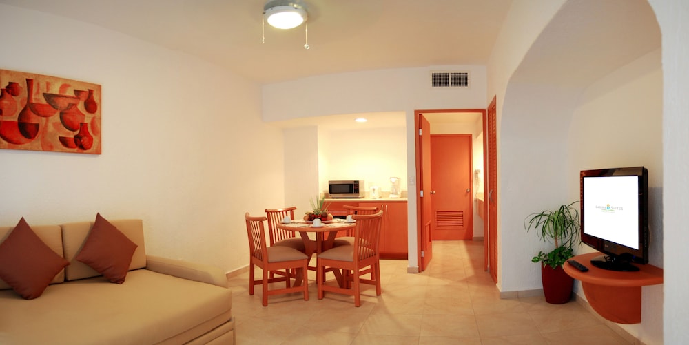 Laguna Suites Golf & Spa 26/50