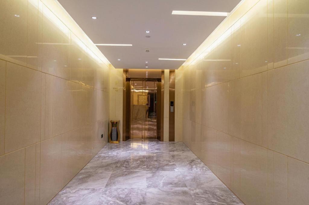 Lavande Hotel (Shenzhen Jingtian Metro Station) 16/46