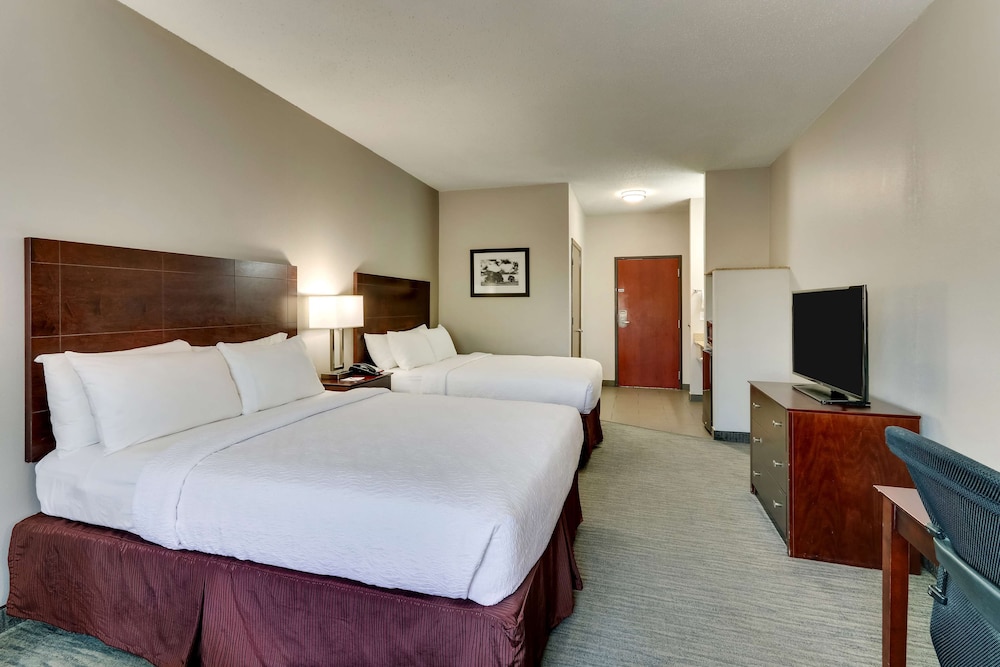 Best Western Plus University Inn and Suites 15/34