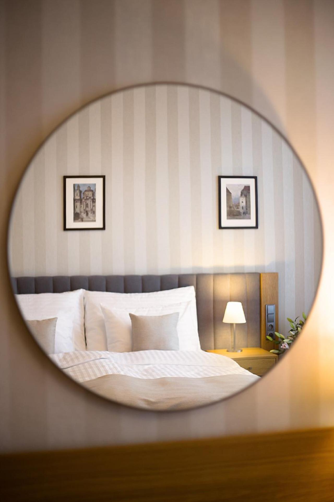 GARDEN, JUNIOR SUITE, PRIVATE ENTRANCE