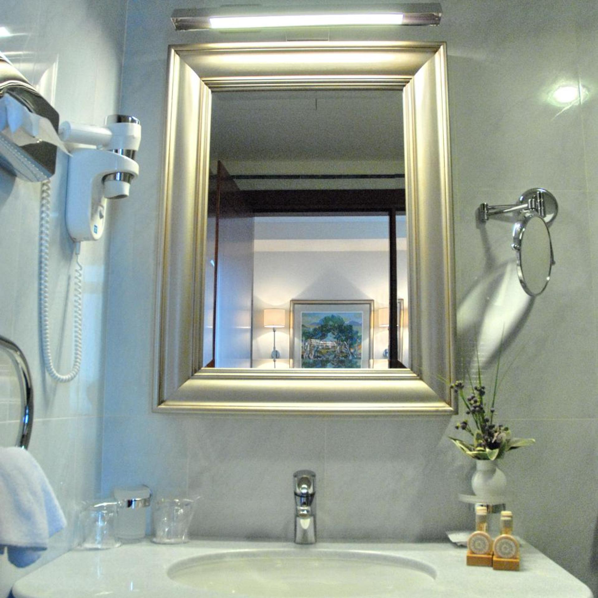 غرفة مفردة بسرير كوين، Best Western Premier Hotel Astoria 10/10