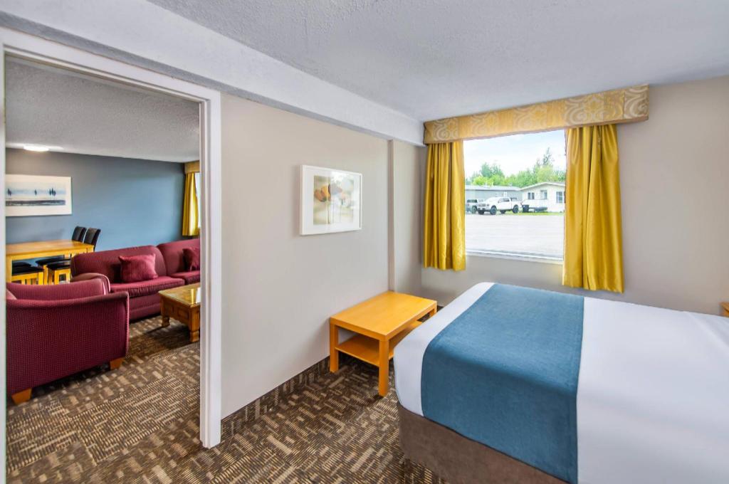Efficiency, Suite, 2 Queen Beds