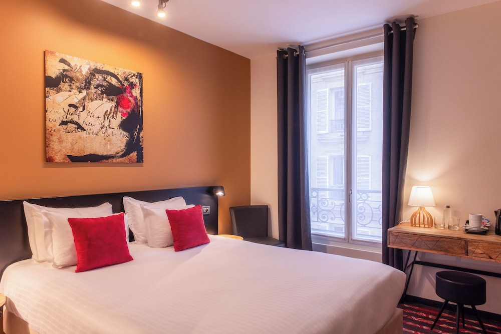 Room, Double Bed
