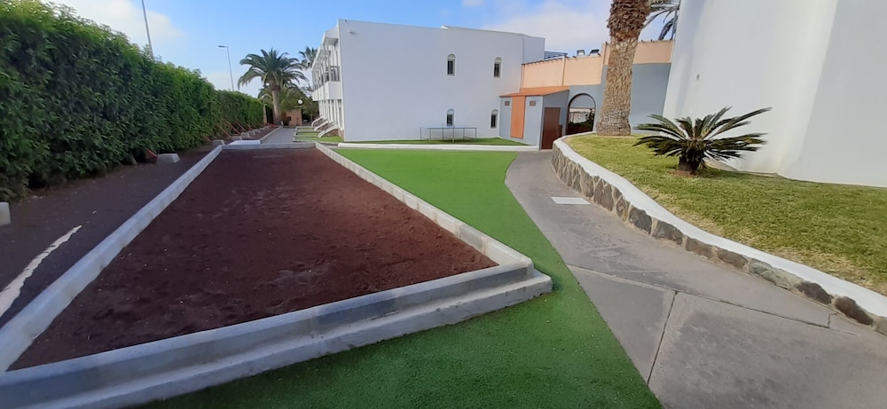 Turbo Club Apartments 40/50