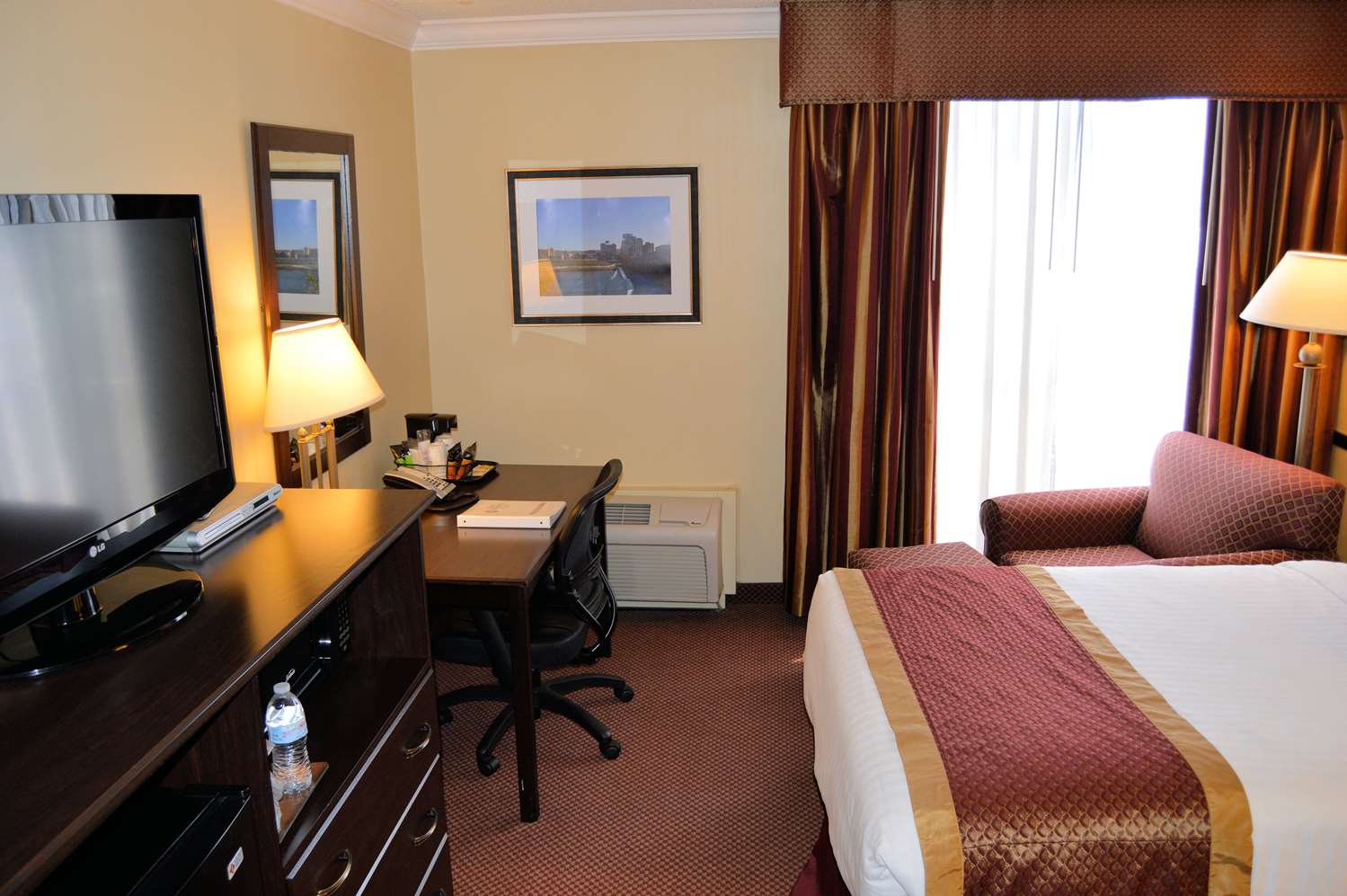 Best Western Plus Wilkes Barre Center City 18/55