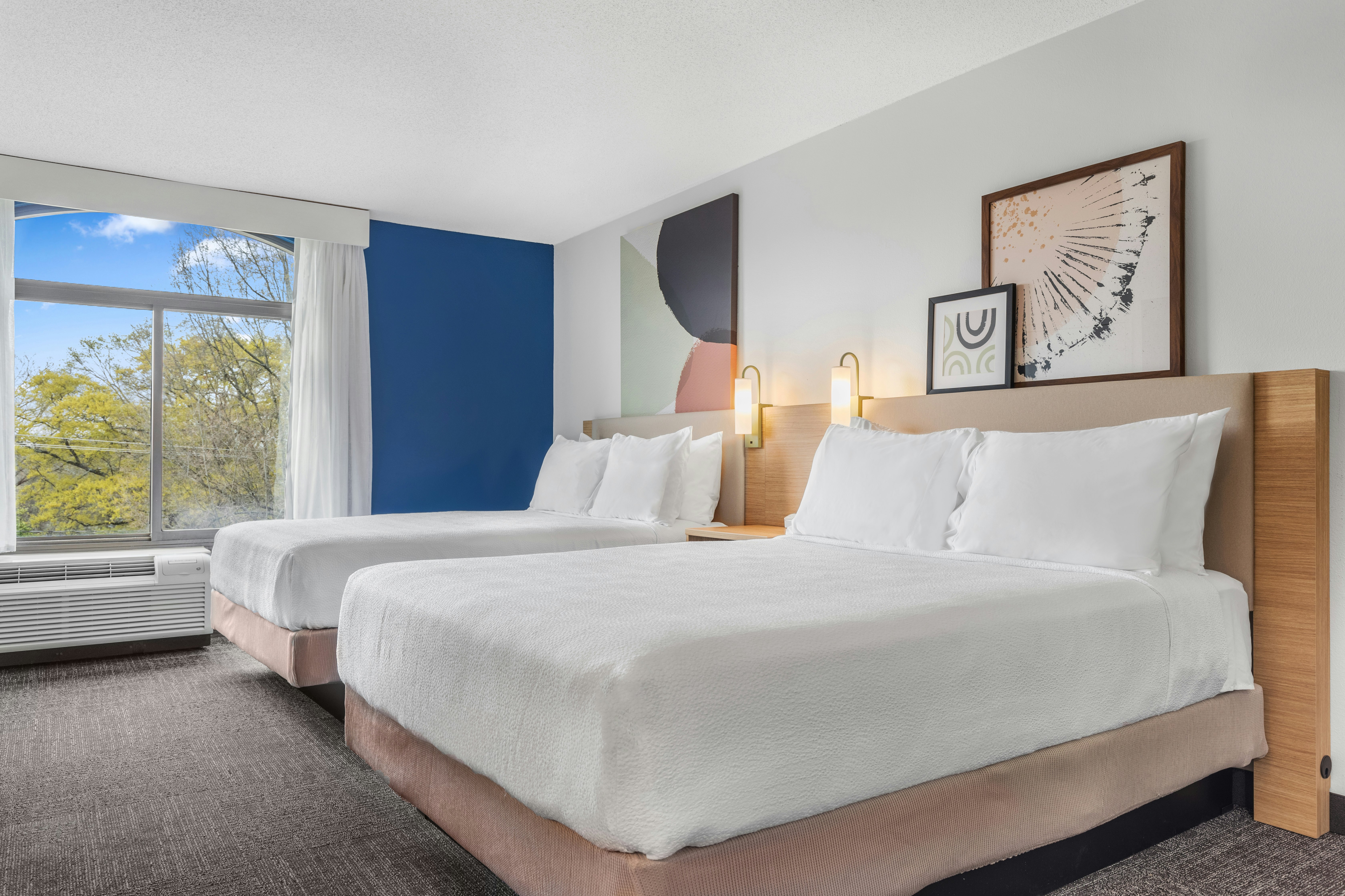 1 BEDROOM, SUITE, 2 QUEEN BEDS