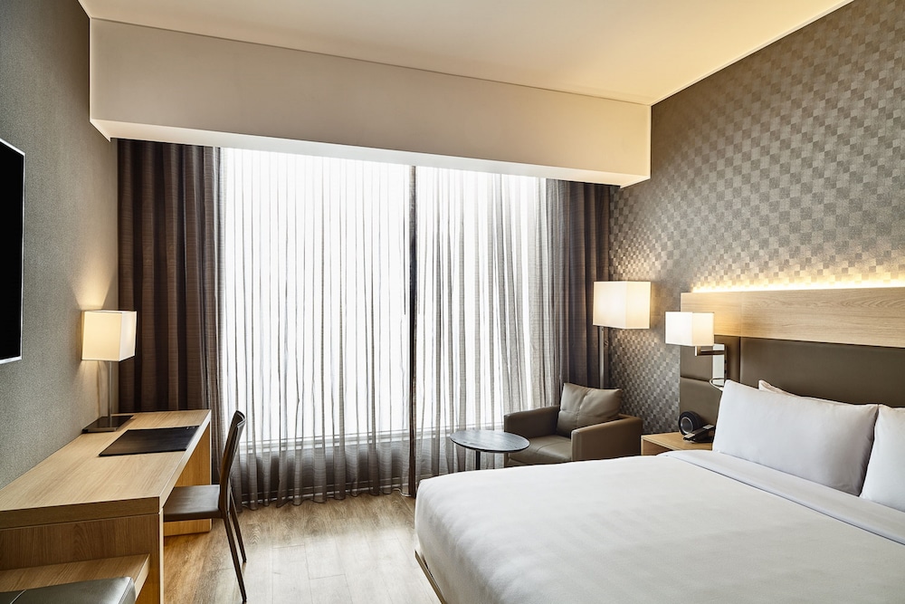 Ac Hotel By Marriott Saltillo 7/50