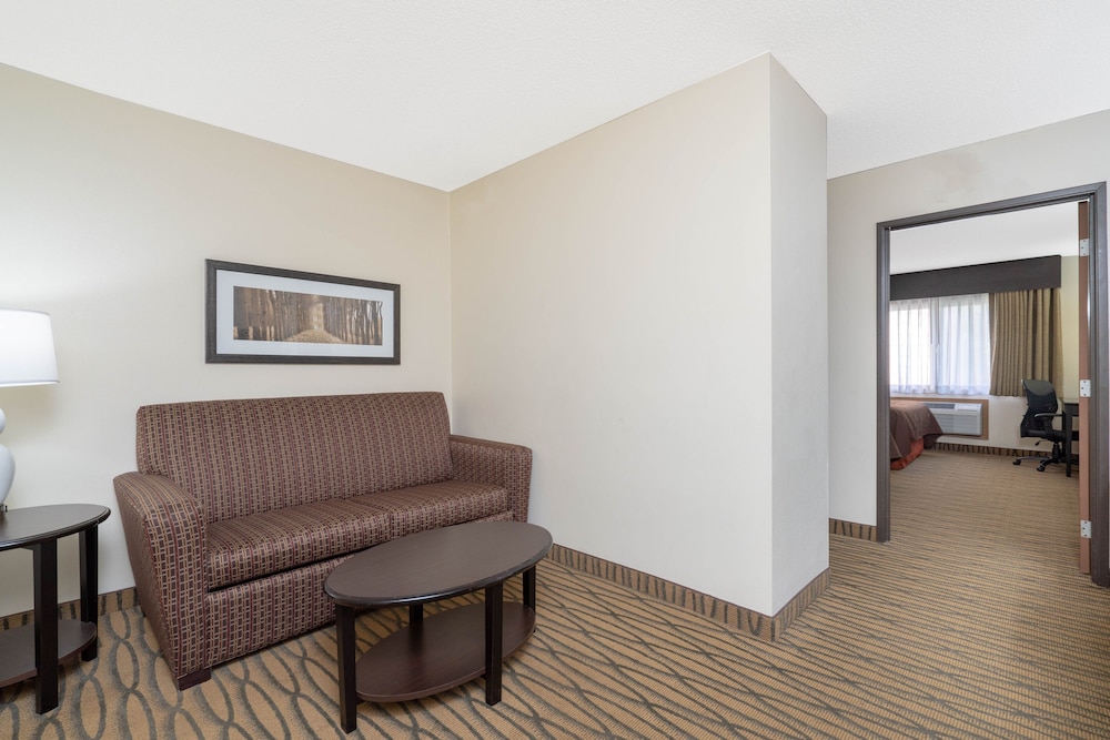 Aspen Hotel Rogers 8/18
