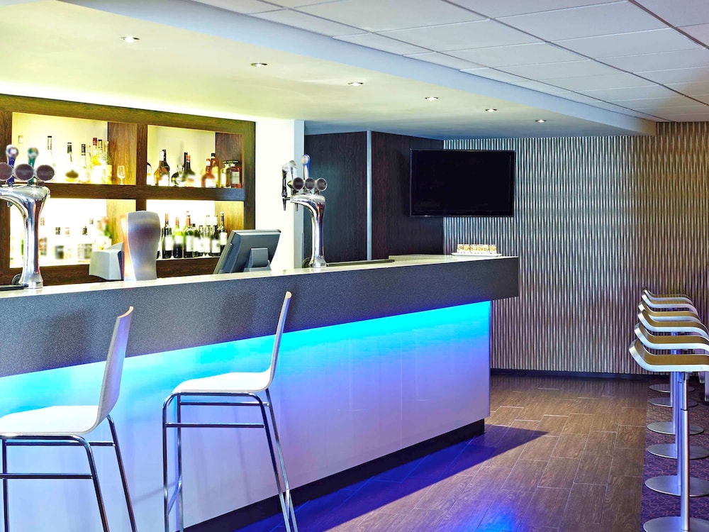 Novotel Coventry M6 J3 5/48