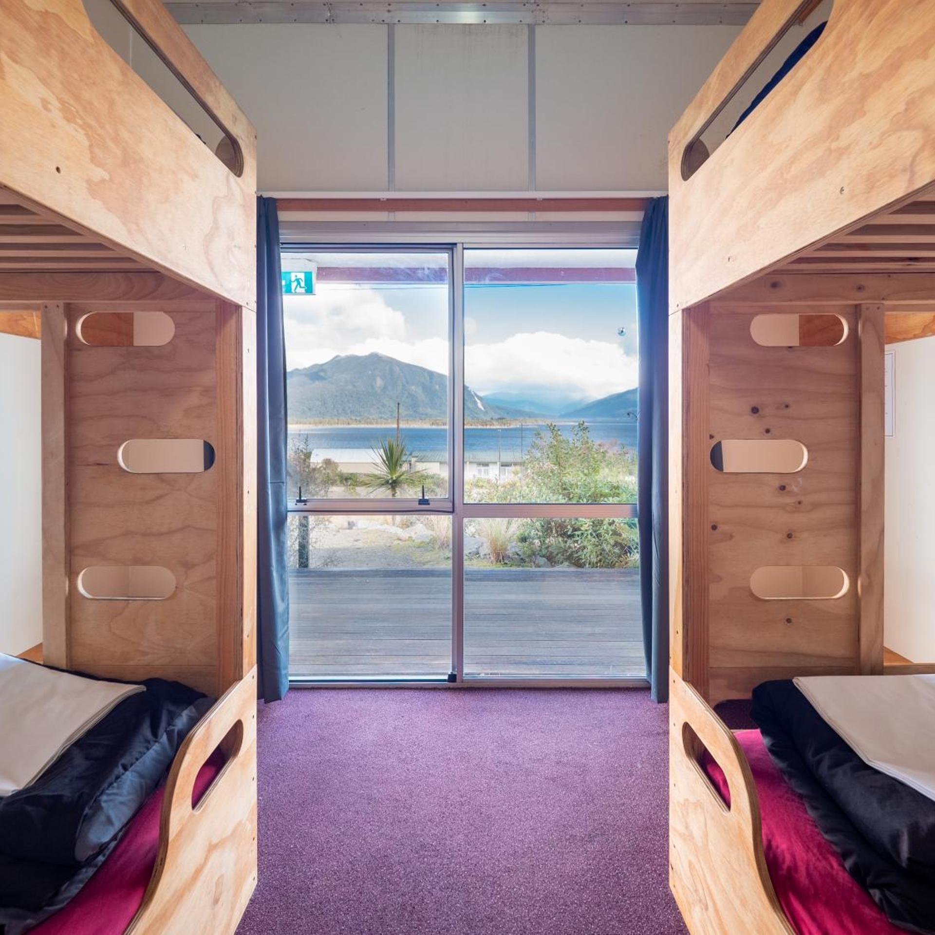 Hotel Lake Brunner 23/50