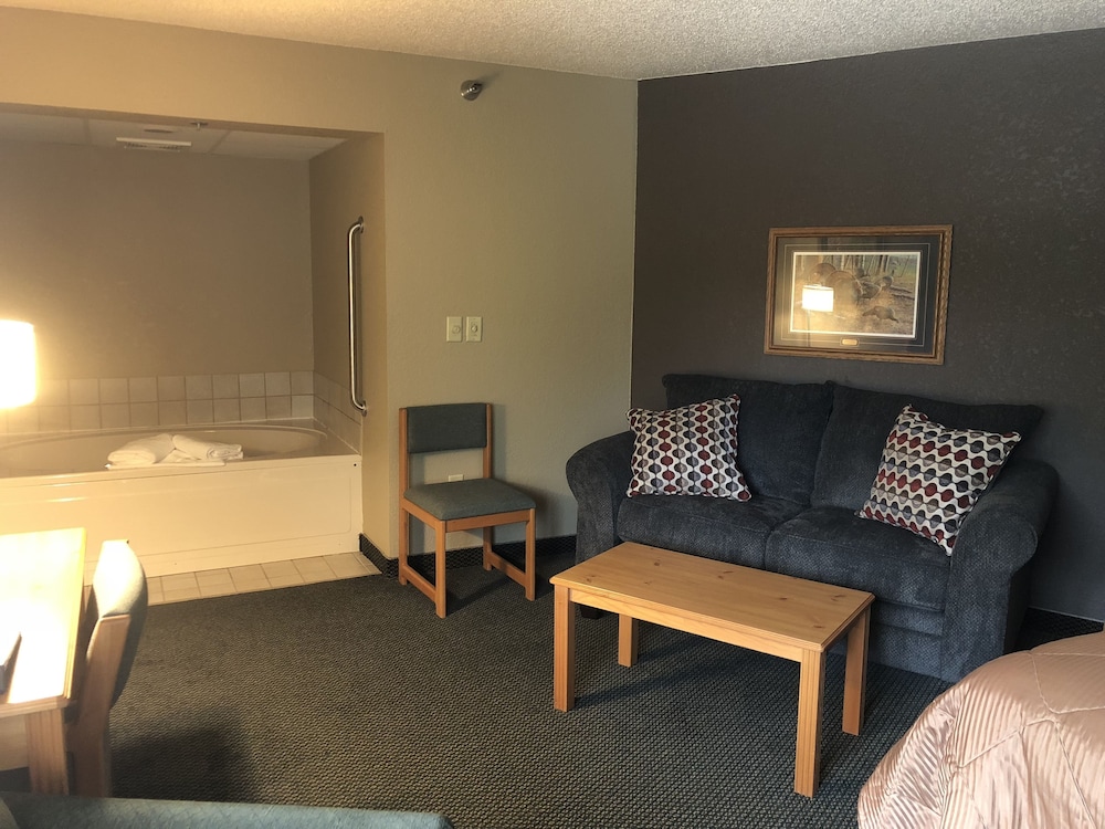 Boarders Inn & Suites by Cobblestone Hotels - Fayette 26/50