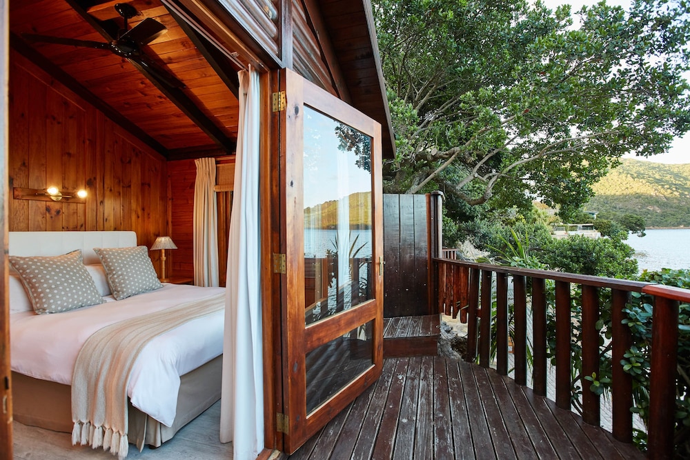Under Milkwood Resort 11/49